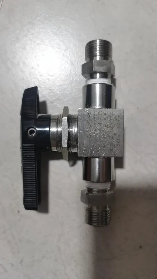 Клапан Swagelok SS-43GF4 Ball Valve 1/4" — фото лота 1