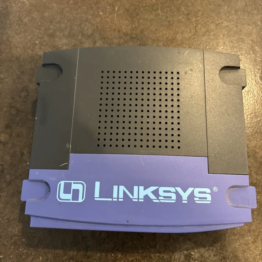 Маршрутизатор Linksys BEFSR41 4-Port 10/100 Wired Router v4