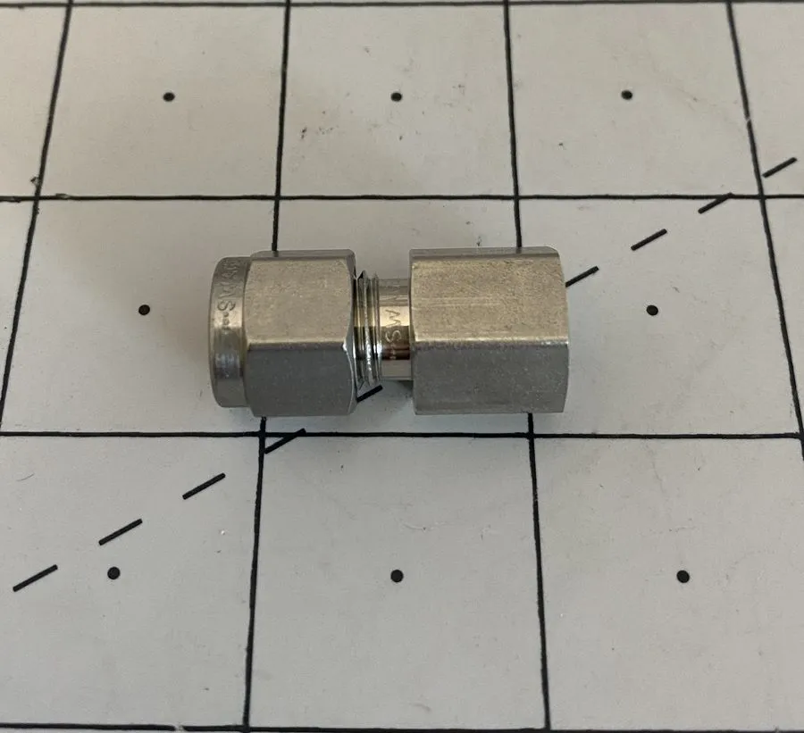 Фитинг Swagelok SS-400-7-2 Stainless Steel Swagelok Tube Fitting FNSP