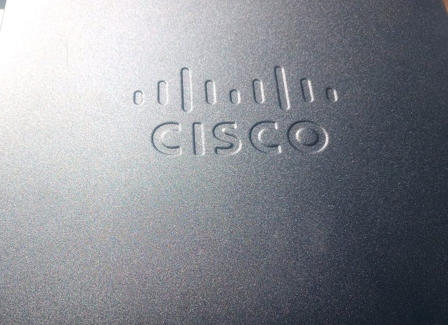 Маршрутизатор Cisco 1900 Series Model 1921 Gigabit Ethernet Service Router
