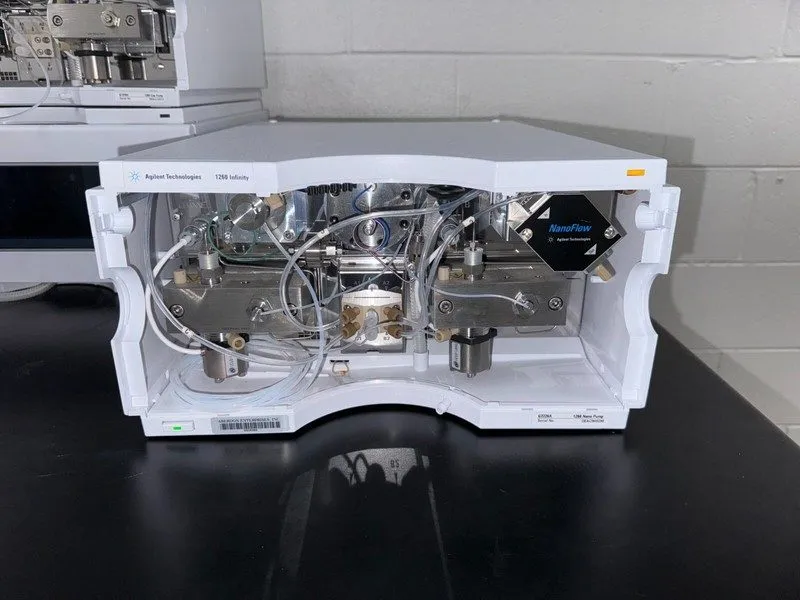 Хроматограф Agilent 1260 Infinity Series HPLC G2226A Nano Pump #16394