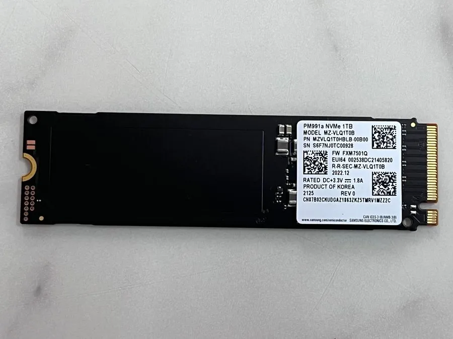 SSD-накопитель Samsung PM991a PCIe NVMe M.2 1TB SSD MZ-VLQ1T0B Solid State Drive