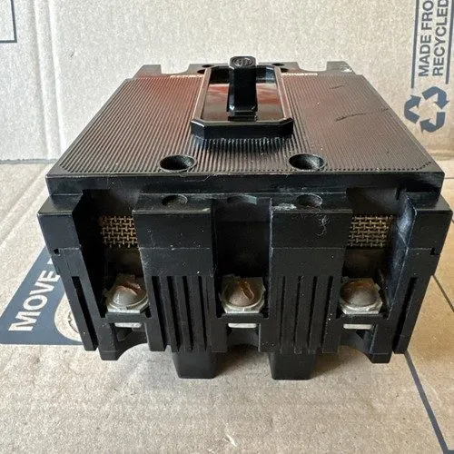 Автоматический выключатель ITE Siemens EH3 EH3-B020 3 Pole 20 Amp 480V Circuit B
