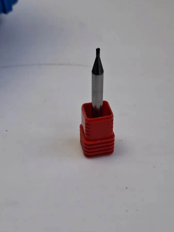Режущий инструмент Van Hoorn VHDR4020 Solid Carbide Bull Nose End Mill 2mm R0.5  — фото лота 2