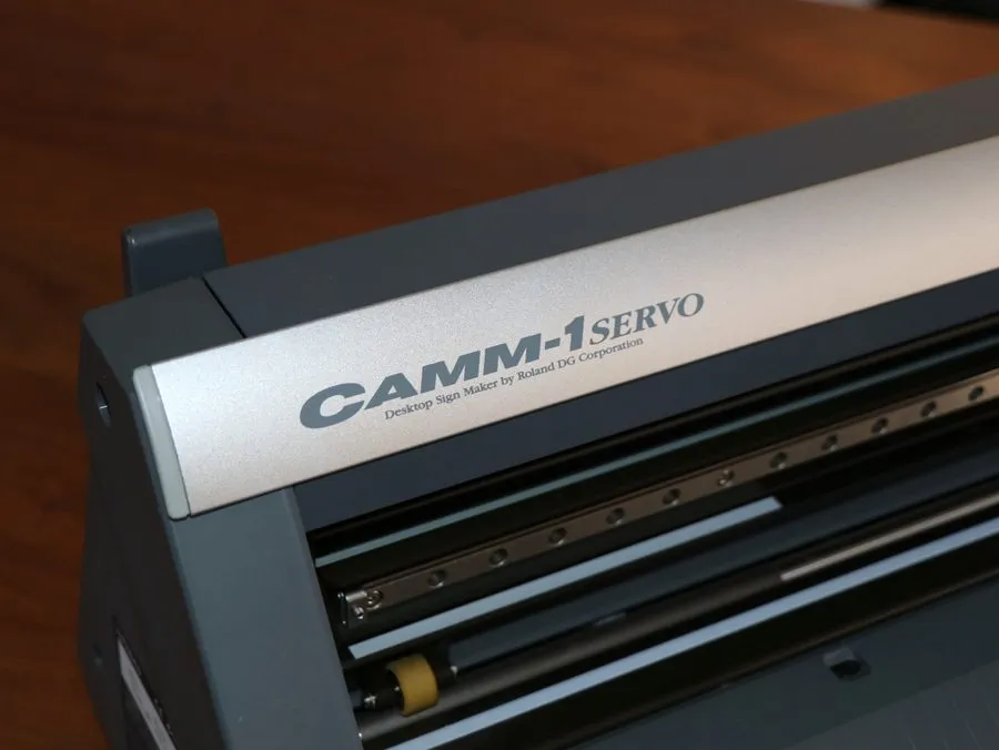 Режущий плоттер Roland CAMM-1 SERVO GX-24 24-Inch Professional Desktop Vinyl Cut
