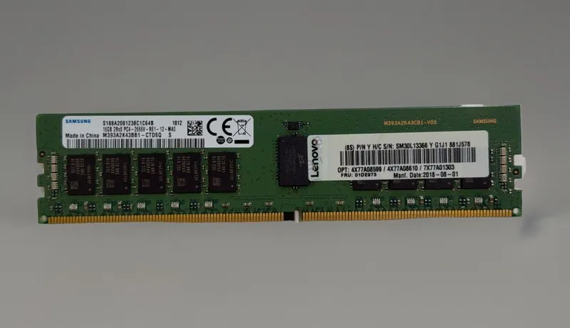 Модуль памяти Samsung 16GB DDR4-2666V 2Rx8 RDIMM Server RAM M393A2K43BB1-CTD6Q