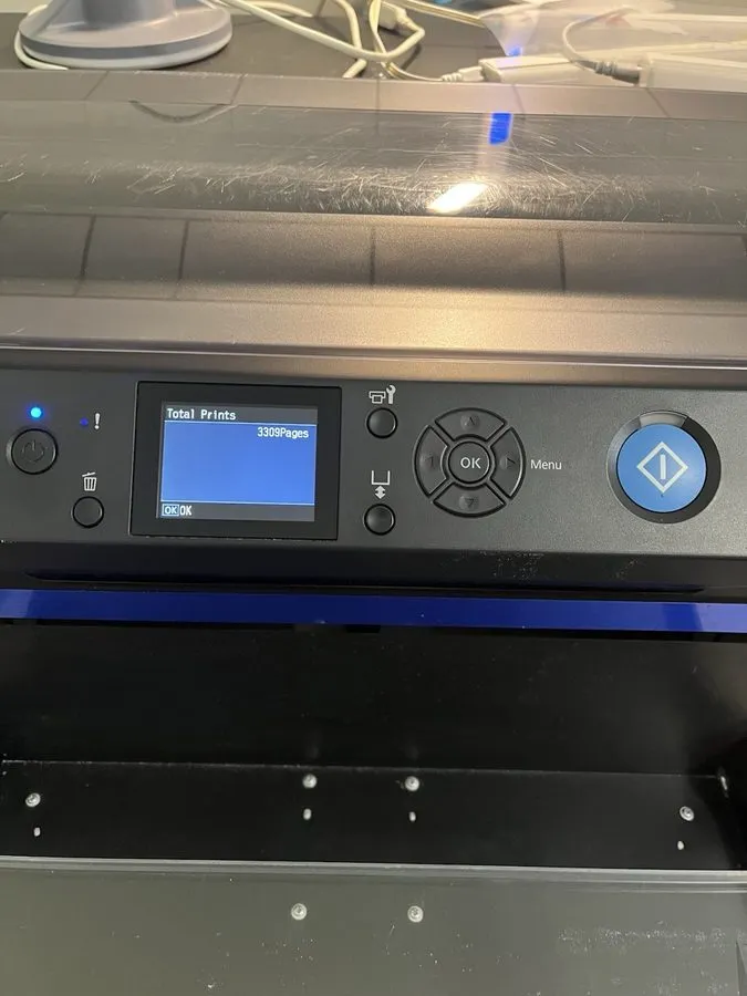 Принтер Epson F2100 DTG Printer W/ Small, Medium, Large Platters Included — фото лота 1