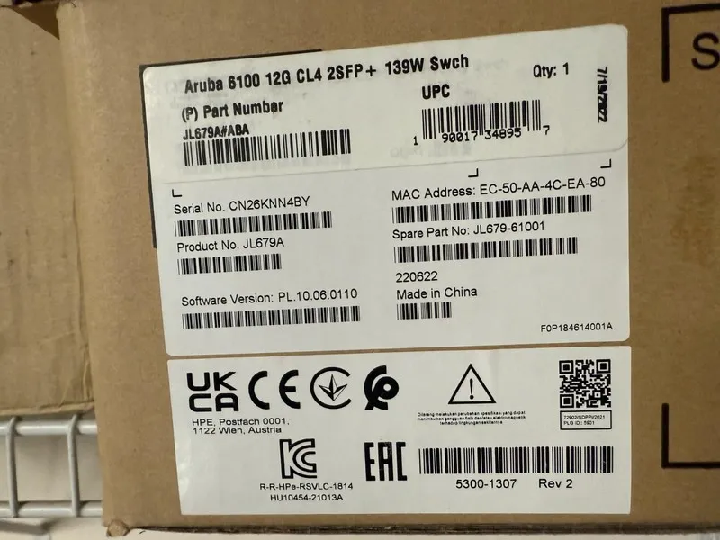 Коммутатор JL679A HPE Aruba CX 6100 12-Ports Gigabit PoE+ Network Switch