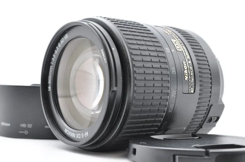 Объектив Nikon AF-S DX Nikkor 18-300mm F/3.5-6.3G ED VR Zoom Lens #L299