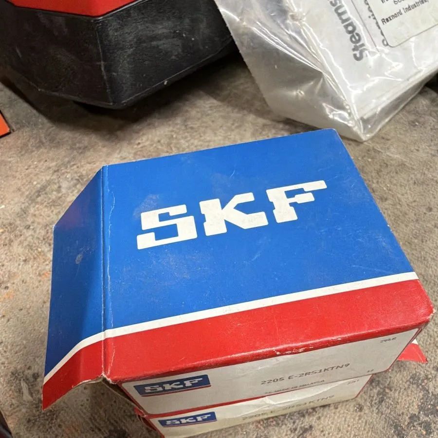 Подшипник SKF 2211 E-2RS1KTN9 Self Aligning Ball Bearing 55mm 100mm 25mm