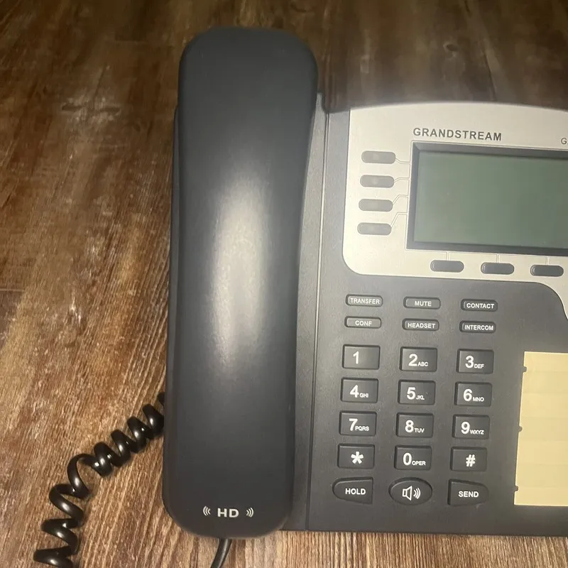 IP-телефон Grandstream GXP2100 HD Voice, 4 Line, PoE Business Office Display IP  — фото лота 2
