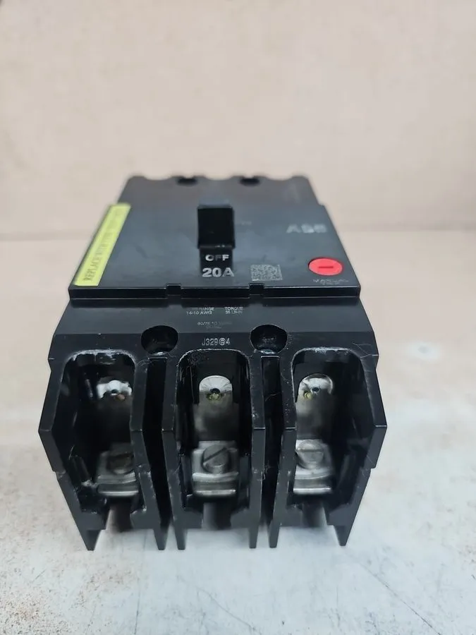 Автоматический выключатель GENERAL ELECTRIC TEYF320 NT 3 POLE 20 AMP TEY 480v CI