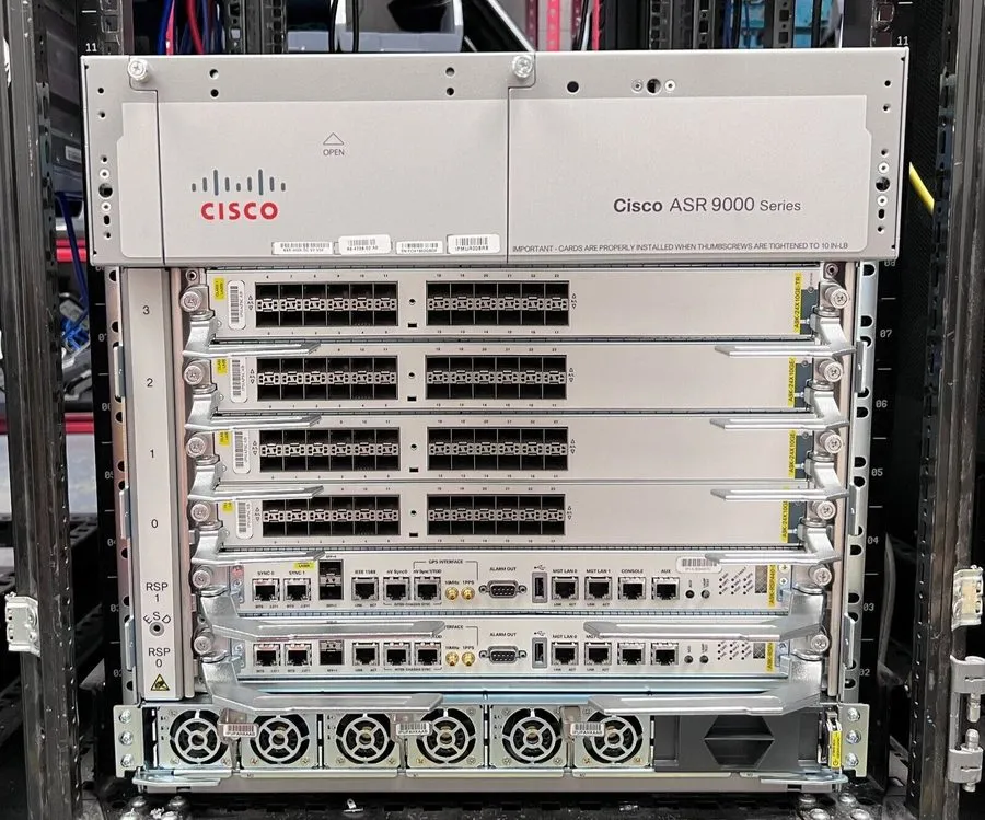Маршрутизатор Cisco ASR 9006 V2 2x RSP440-SE 2x 24X10GE-SE Router Configuration 