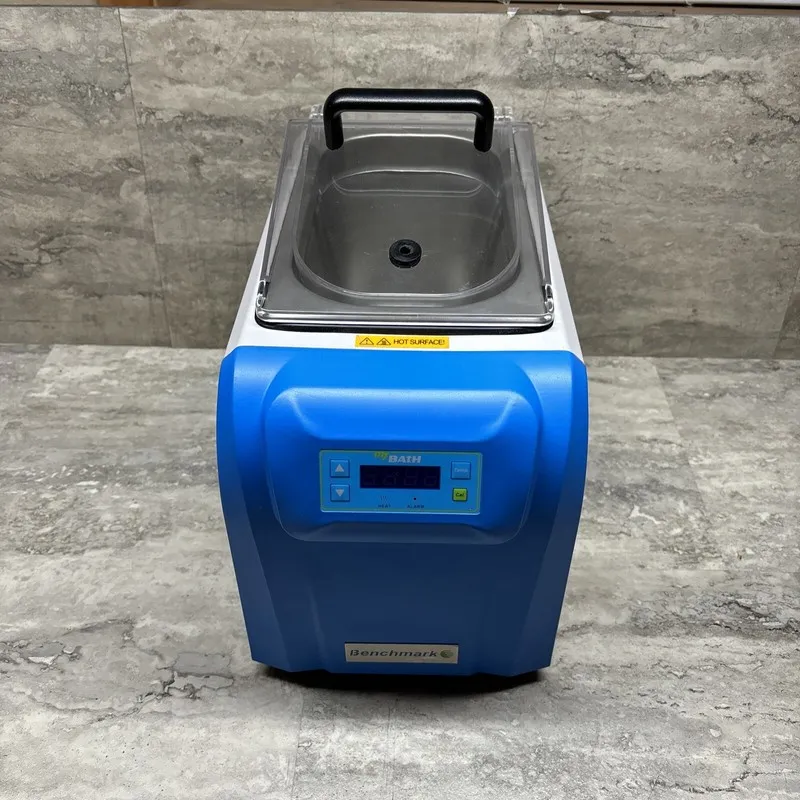 Водяная баня BENCHMARK SCIENTIFIC B2000-4 Water Bath,4L,20.32"x15.79"x32.2" 14N1