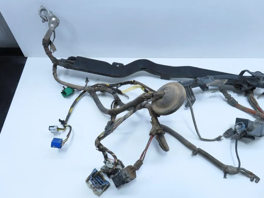 Жгут проводов 2010 Dodge 6.7L Cummins Engine Bay Dash Firewall Harness P/N 56055 — фото лота 1