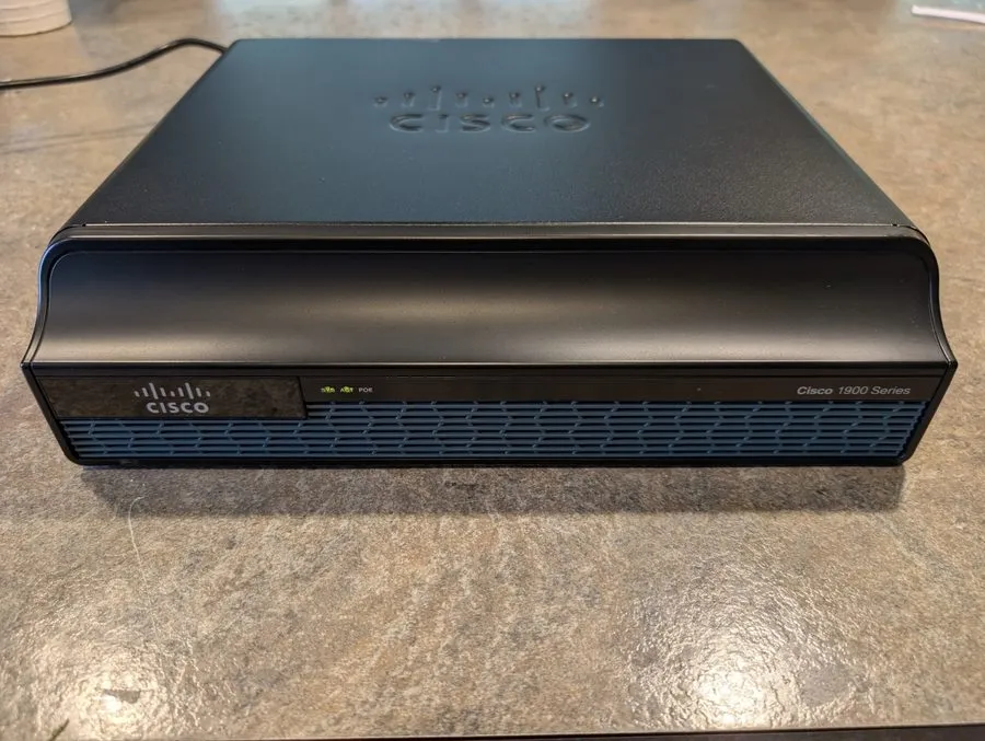 Маршрутизатор Cisco 1941 -Cisco 1900 Series