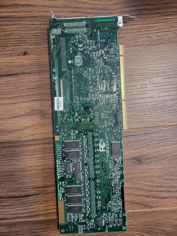 Контроллер HP Invent 309520-001 Smart Array 6400 RAID Controller with battery