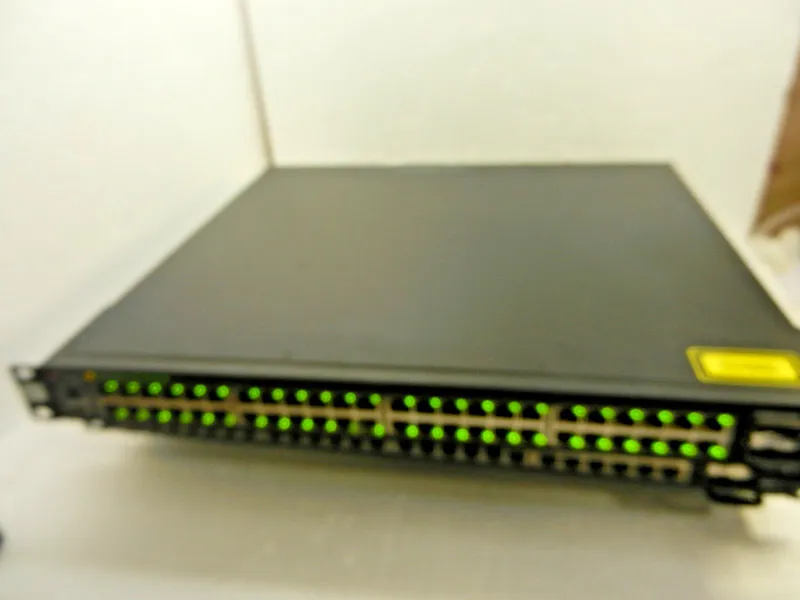 Коммутатор Brocade ICX7450-48P-E Switch 48-port 1 GbE Switch PoE+