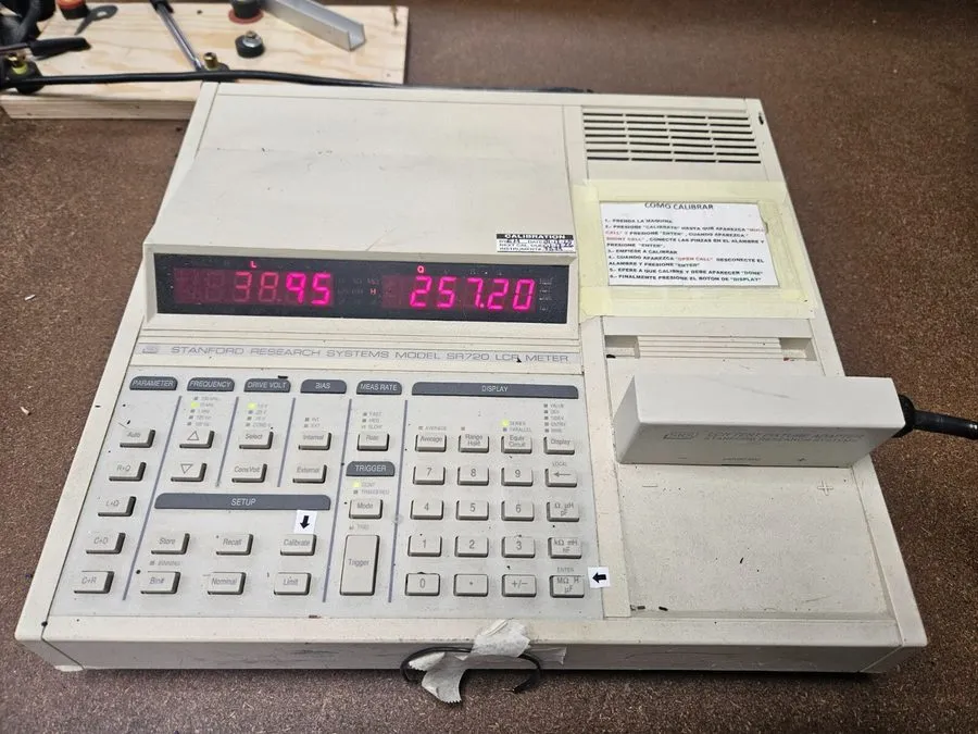Тестер Stanford Research Systems SR720 LCR Meter With Test Fixture — фото лота 1