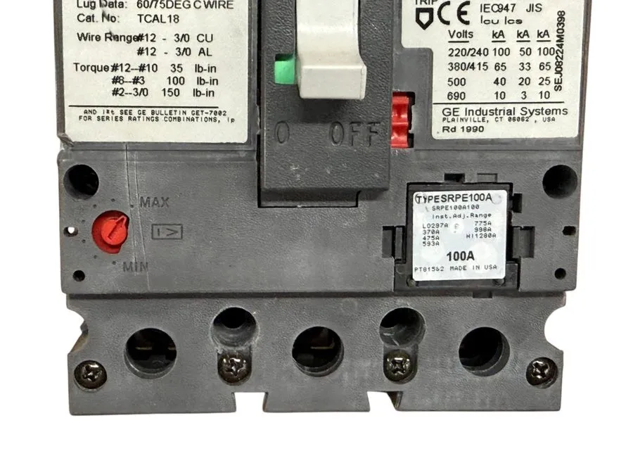 Автоматический выключатель GE SELA36AT0100 100A 3-POLE 600V SPECTRA RMS SE150 CI