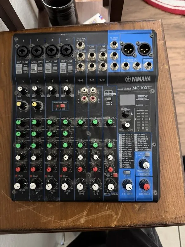 Микшерный пульт YAMAHA MG10XU Analog Mixing Console Audio Interface Mixer Effect