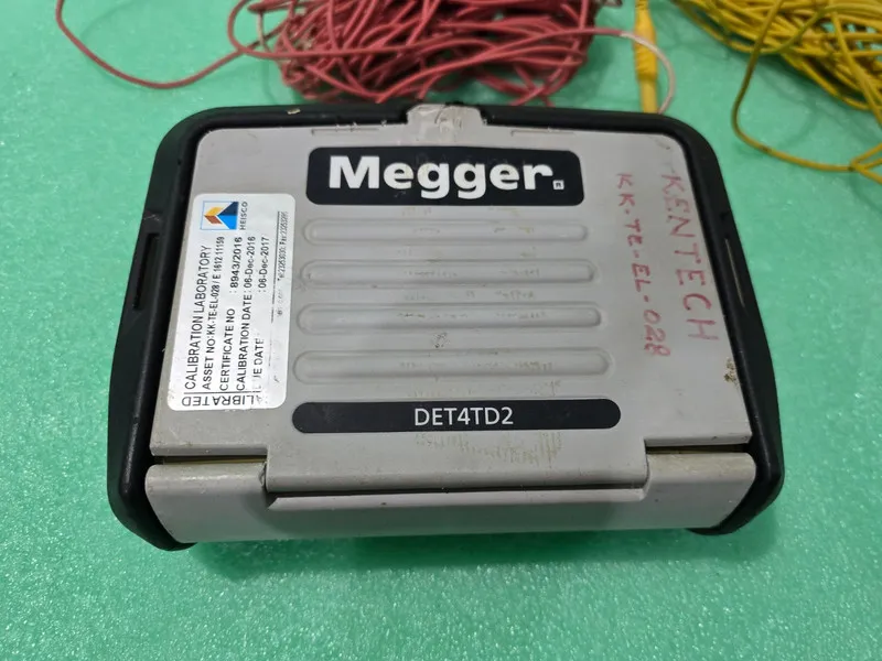 Тестер MEGGER DET4TD2