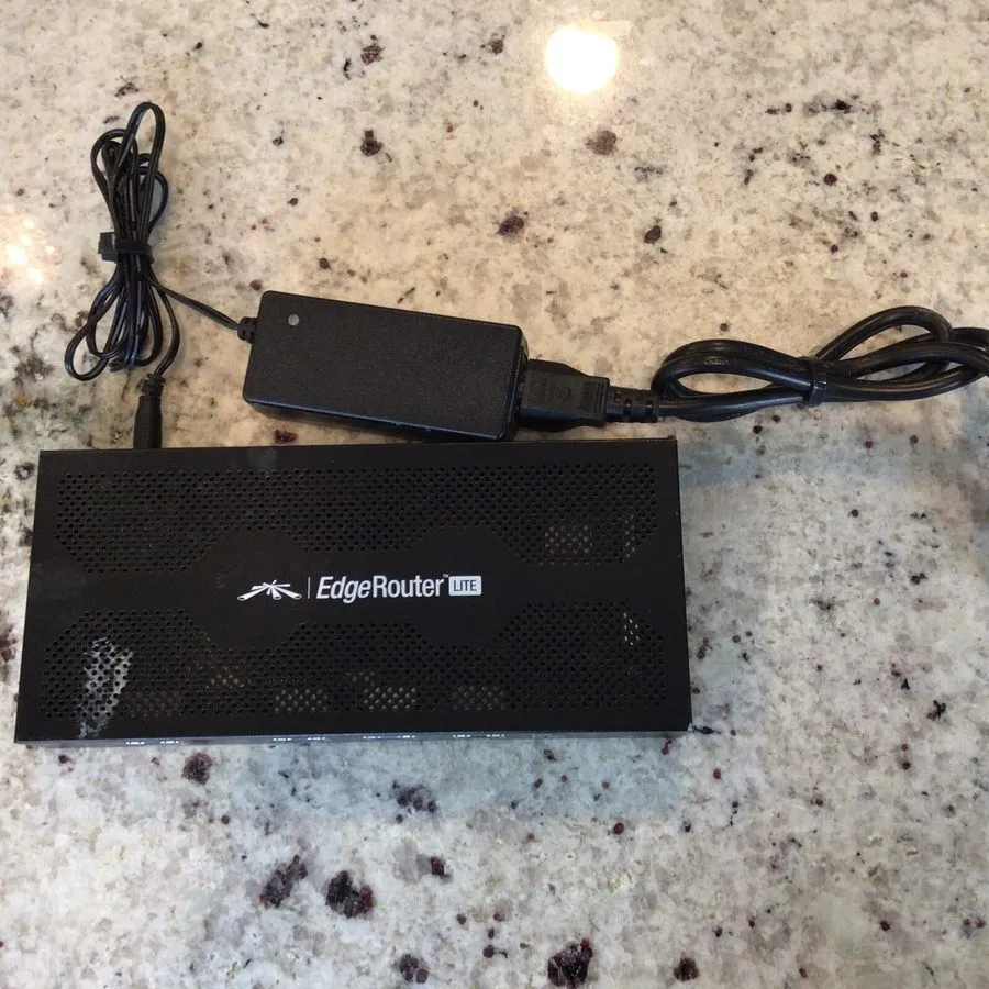 Маршрутизатор Ubiquiti Networks ERLite-3 3-Port Gigabit Wireless Router