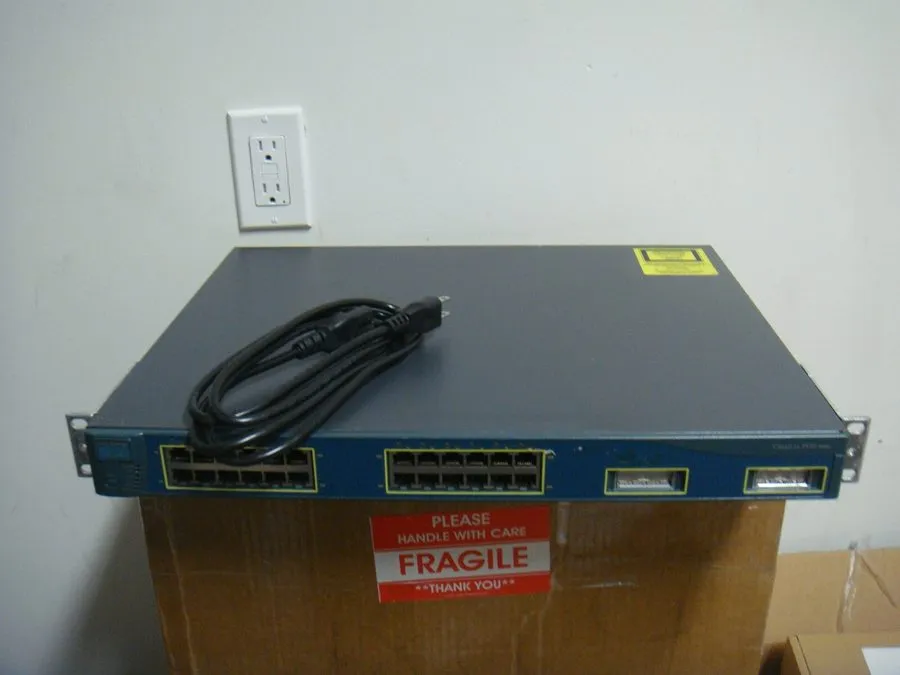 Коммутатор Cisco WS-C3550-24PWR-SMI Catalyst Switch 24 Port 10/100 PoE Fast Ethe