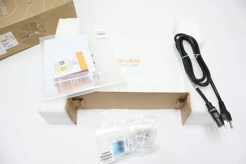 Коммутатор Aruba Instant On 1830 JL814A 48-Port Gigabit Switch 4x SFP
