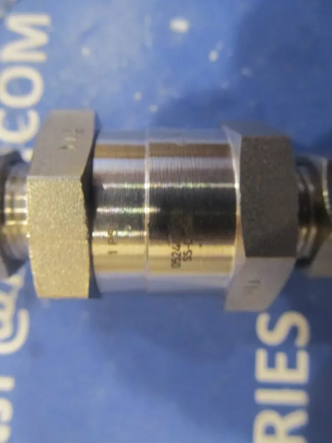 Клапан Swagelok 3/8" Poppet Check Valve, 1 psi, 316L, SS-CHS6-1