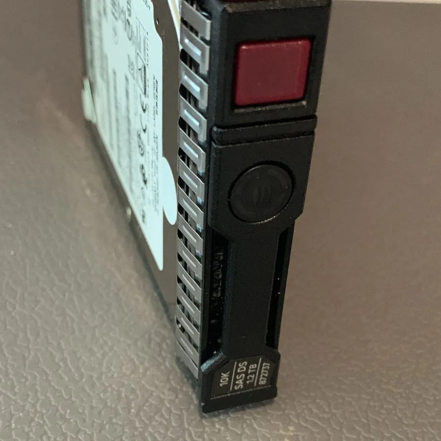 Жёсткий диск EG001200JWJNK 0 Hours BULK HPE 1.2TB SAS 12G 10K SFF SC DS HDD