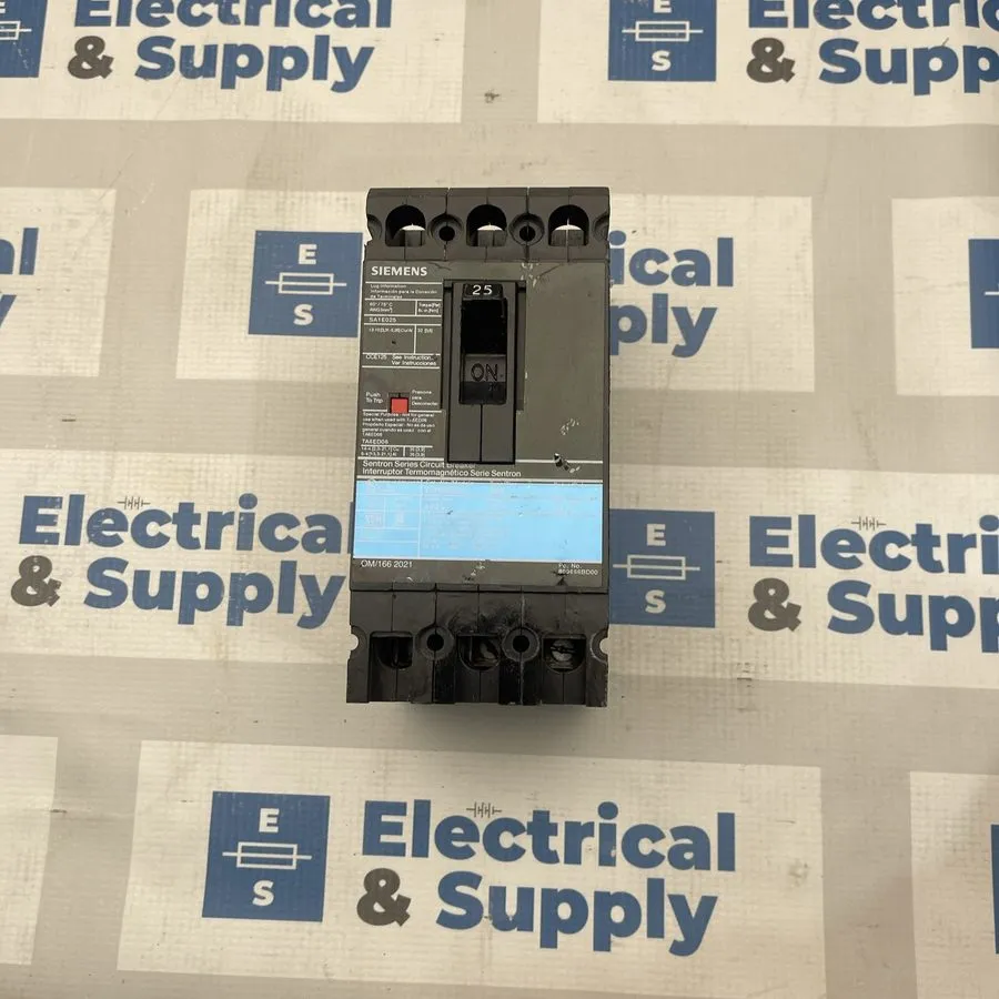 Автоматический выключатель Siemens Sentron ED43B025 Circuit Breaker 25A 3-Pole 4