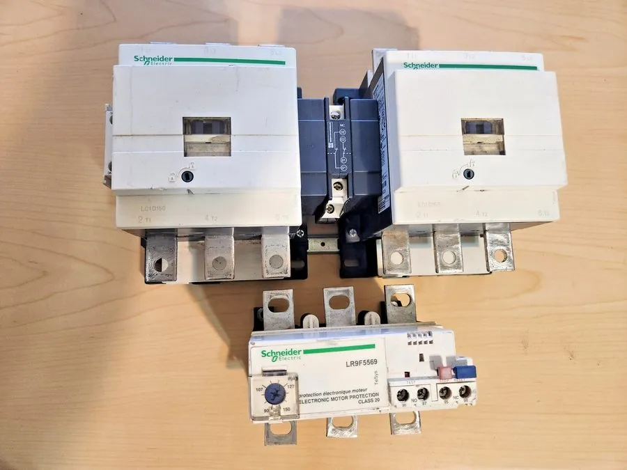 Контактор Schneider Electric LC1D150 150A TeSys Motor Contactors + LR9F5569