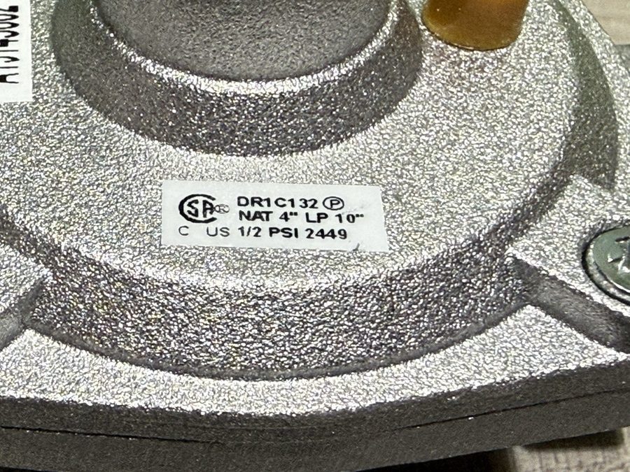 Трубопроводная арматура DONG YANG DR1C132 LG Oven Gas Pressure Regulator NAT 4”