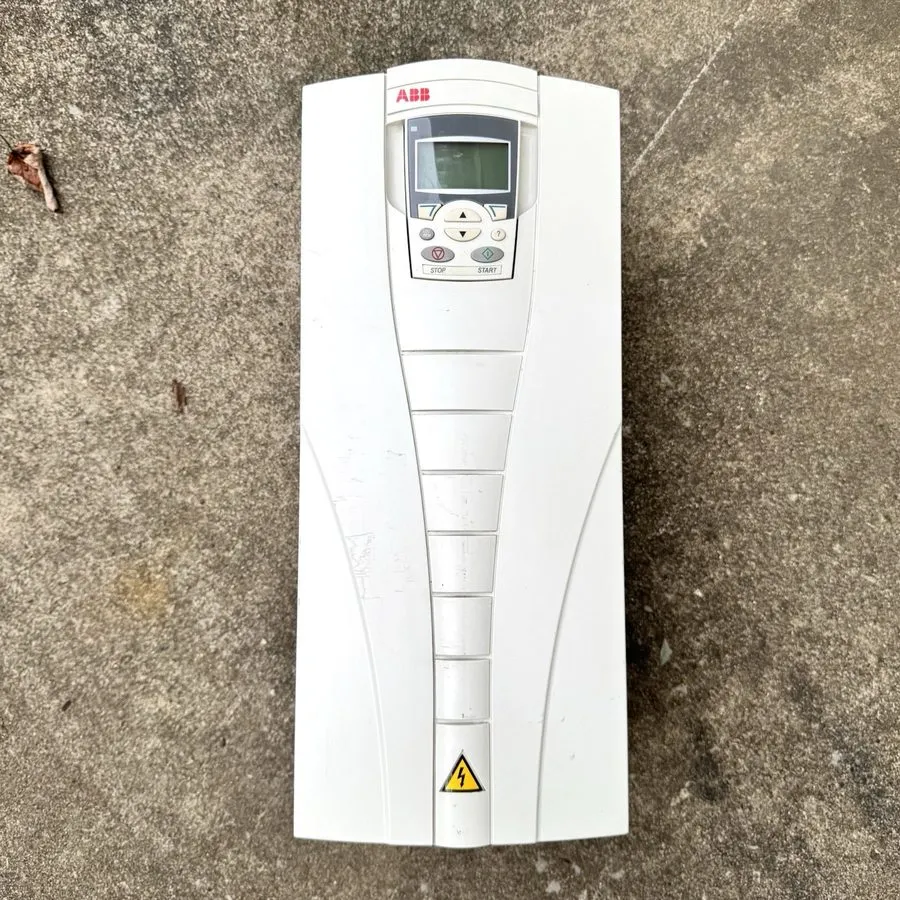 Частотный преобразователь ABB ACS550-U1-022A-6 inverter.