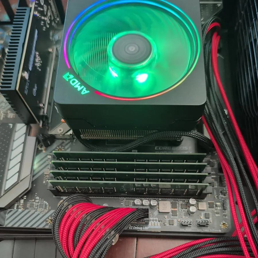 Модуль памяти Kingston 16GB 2400 PC4-19200 2Rx4 KVR24R17D4/16I ECC Server RDIMM — фото лота 1