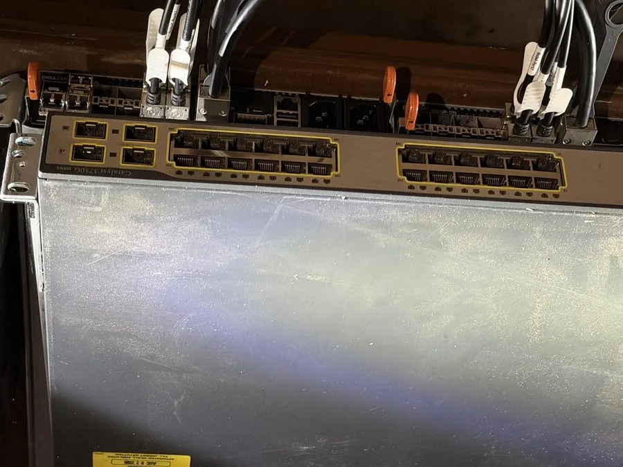 Коммутатор Cisco Networking Equipment: 24 Port PEO (Switch): Catalyst 3750G