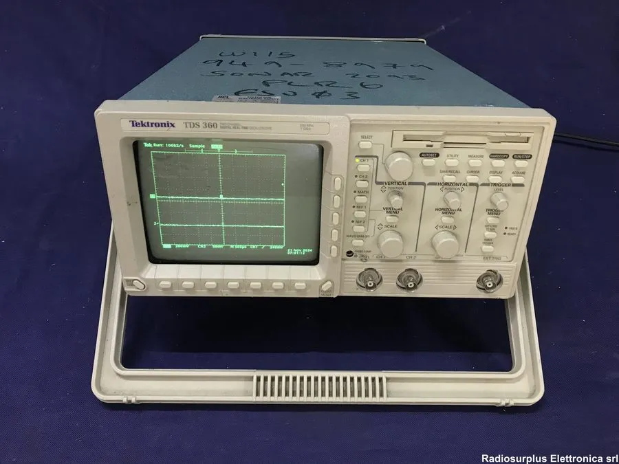 Осциллограф Tektronix TDS 360 Digital Oscilloscope 200MHz 1GS/s 2 channels, Powe