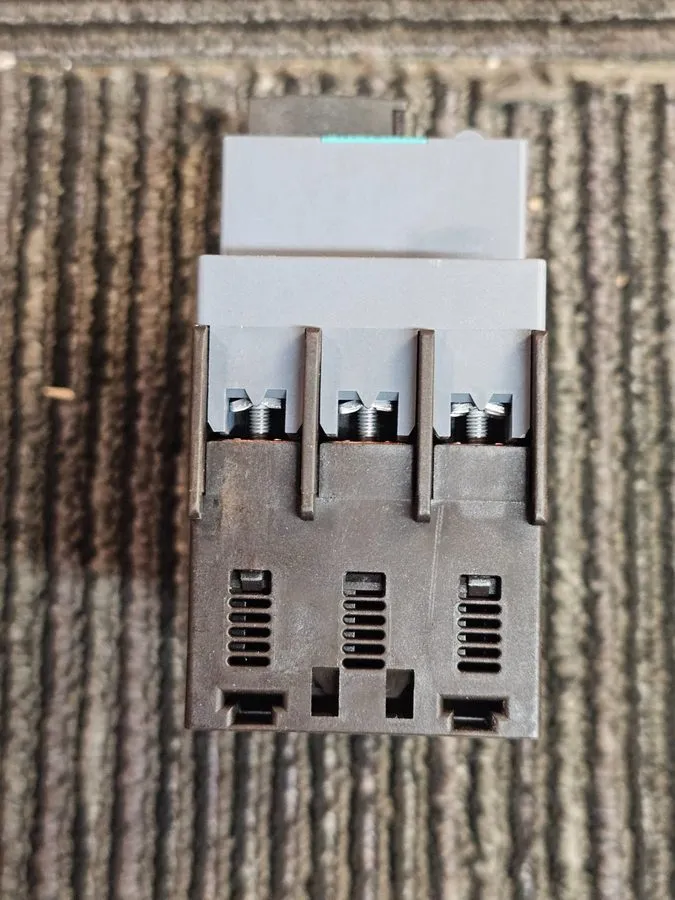 Автоматический выключатель Siemens 3RV2011-1GA10 Motor Protection Circuit Breake