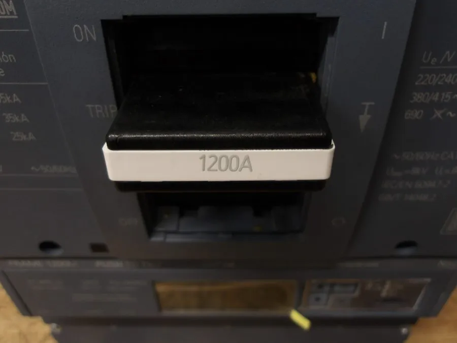Автоматический выключатель SIEMENS 1200 AMP BREAKER 3VA6712-6KP31-0AA0, #1126830
