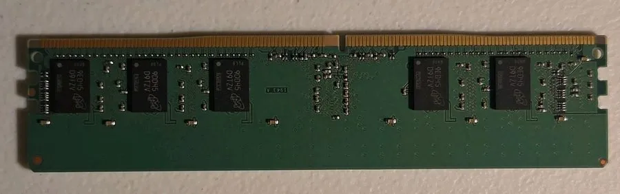 Модуль памяти Micron 8GB DDR4-2666MHz 1Rx8 ECC RDIMM Server RAM MTA9ASF1G72PZ-2G — фото лота 2