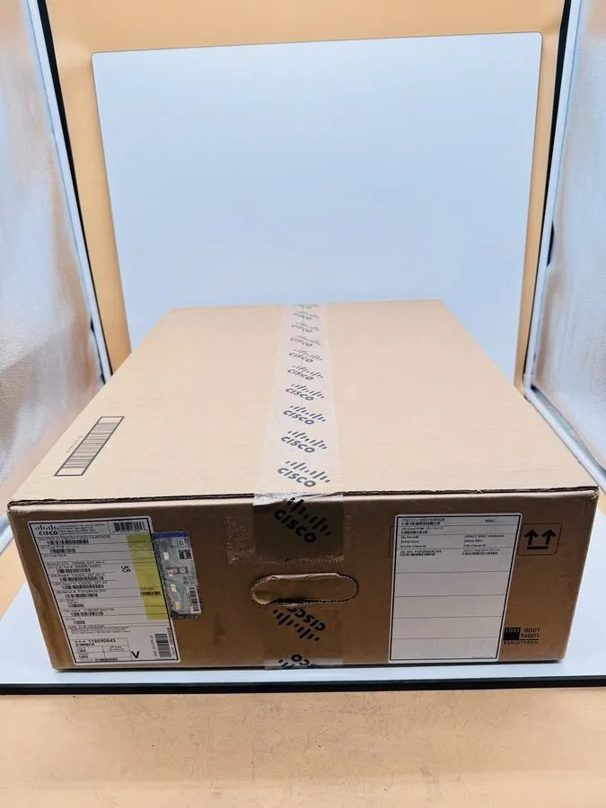Коммутатор Cisco C9200L-24T-4X-A 24 Ports Fully Managed Ethernet Switch