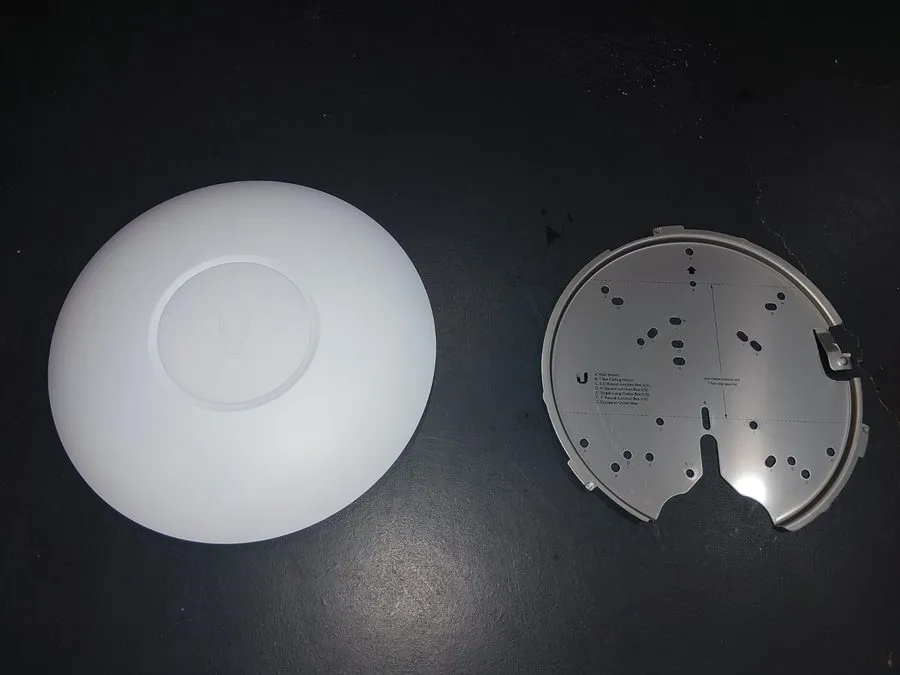 Точка доступа Wi-Fi Ubiquiti UniFi U6-PRO Radio access point Wi-Fi 6 2.4 GHz, 5 