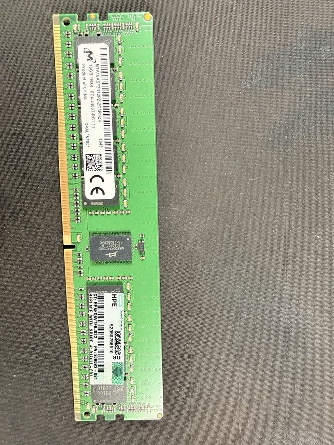 Модуль памяти Micron MTA18ASF2G72PZ-2G3B1 16GB DDR4-2400 2RX8 ECC REG RoHS