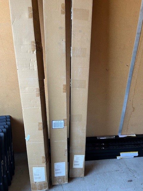 Блок розеток PDU APC AP7830 Rack PDU, Metered, 0U, 20A, 1920VA, 120V, Output: 5-