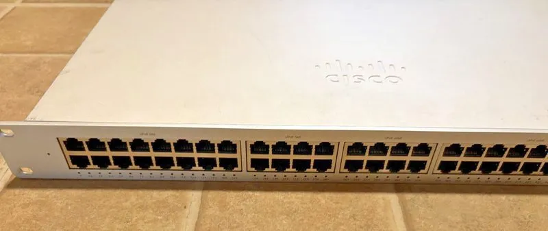 Коммутатор Meraki Cisco MS355-48X2-HW 48-Port Multi-Gigabit PoE Switch & Unclaim — фото лота 3