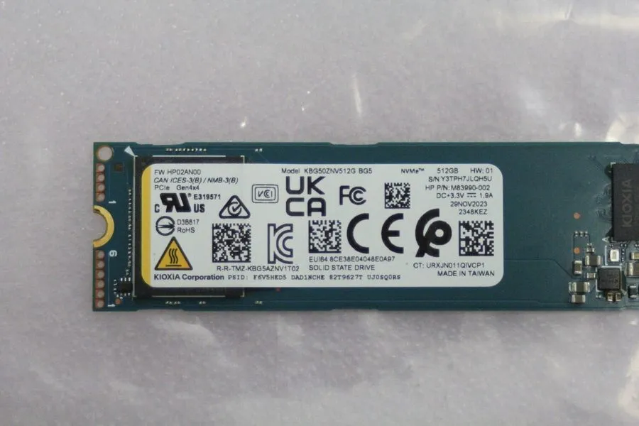 SSD-накопитель KIOXIA BG5 512GB M.2-2280 NVMe SSD KBG50ZNV512G BG5