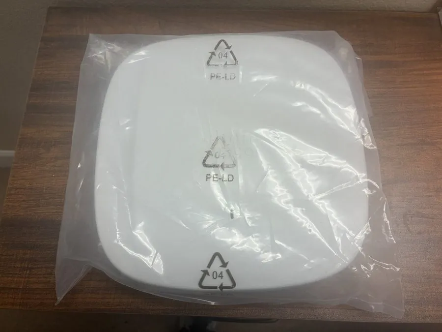 Точка доступа Wi-Fi Cisco Catalyst C9136i-B WiFi 6E Bluetooth Indoor PoE WAP