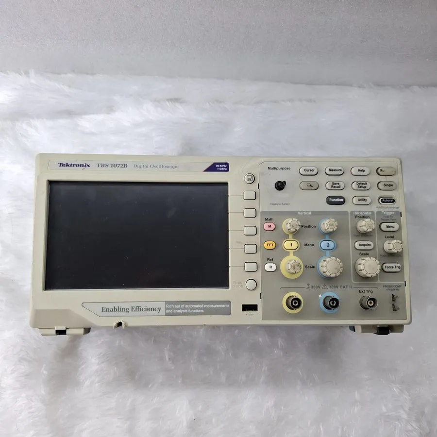 Осциллограф Tektronix TBS1072B Digital Oscilloscope 70MHz 1GS/s 2 Channel