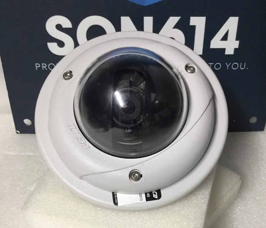 Камера Pelco IMS0DN10-1V Security IP Color Camera W/ .5MP 2.8-10mm Vandal-Proof